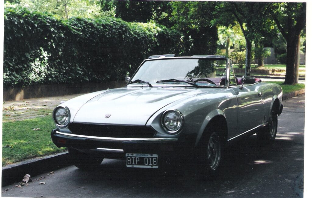 Fiat 2000 spider