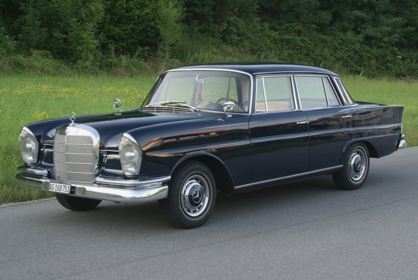 Mercedes Benz 220 SE